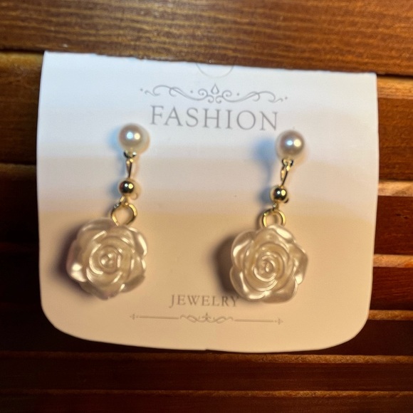 Pierced Drop Earrings. Pearlescent White Rose withI Imitation Pearl. - Picture 4 of 9